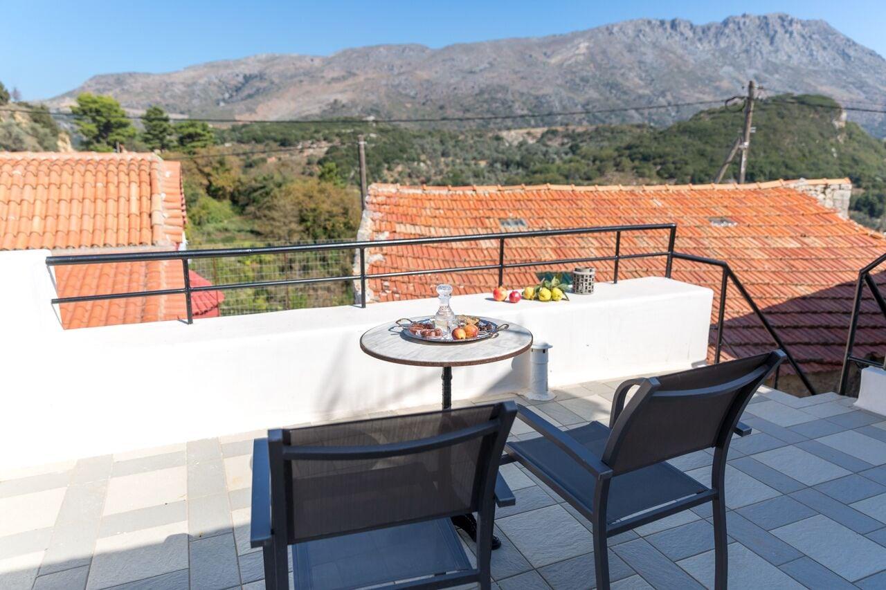 Aravanes Thronos Exterior photo