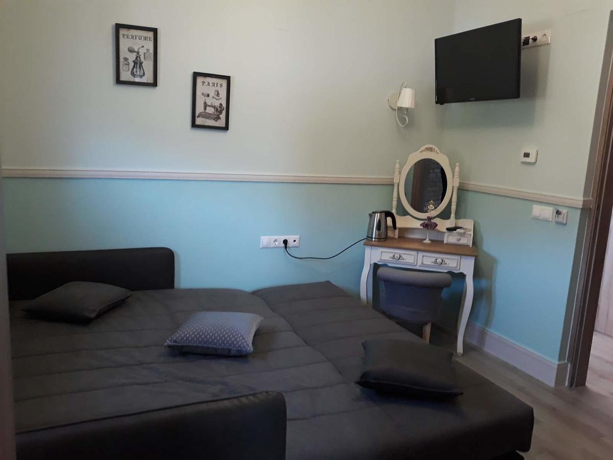 Aravanes Thronos Room photo
