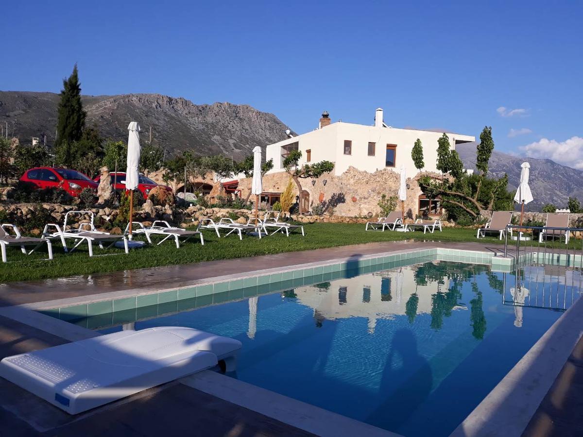 Aravanes Thronos Exterior photo