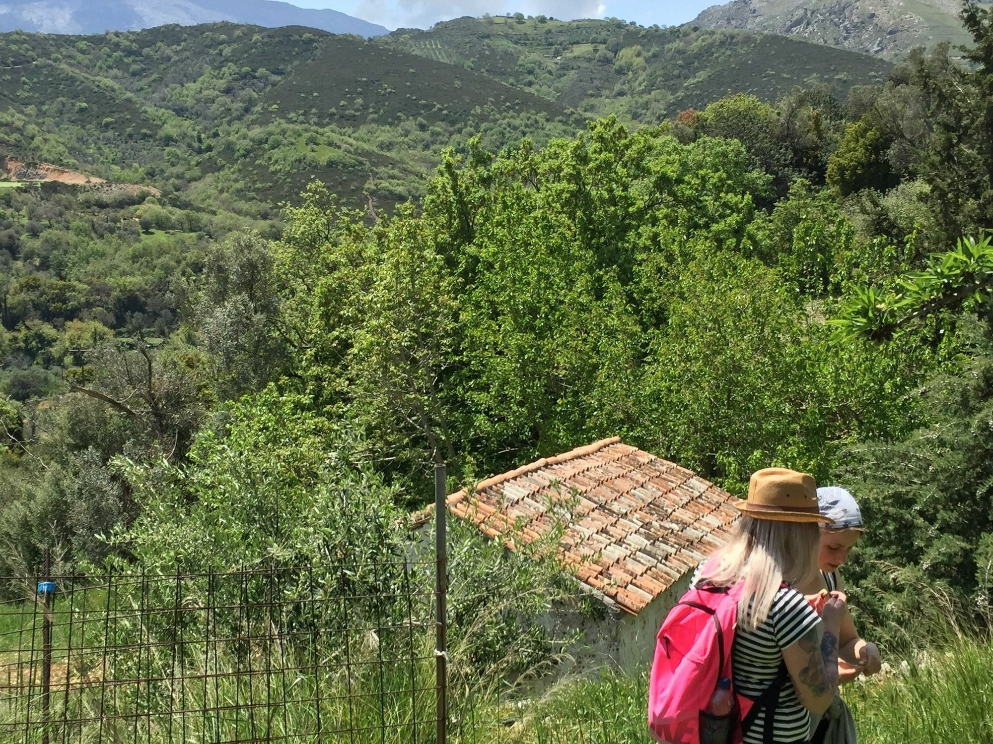 Aravanes Thronos Exterior photo